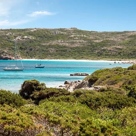 Leone Flat I 15' Palau, 30' Porto Cervo & Free Parking *
