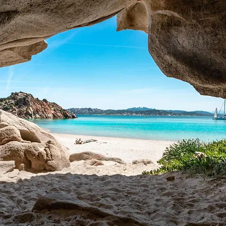 Leone Flat I 15' Palau, 30' Porto Cervo & Free Parking *